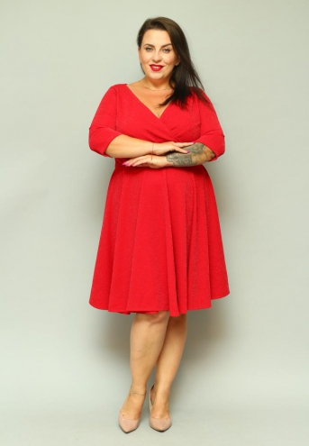 Sukienka Catalena rozkloszowana z kopertowym dekoltem czerwona BRILLIANCE