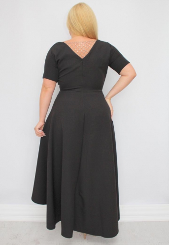 Sukienka Alessia asymetryczna rozkloszowana kopertowy dekolt ozdoba plecy czarna
